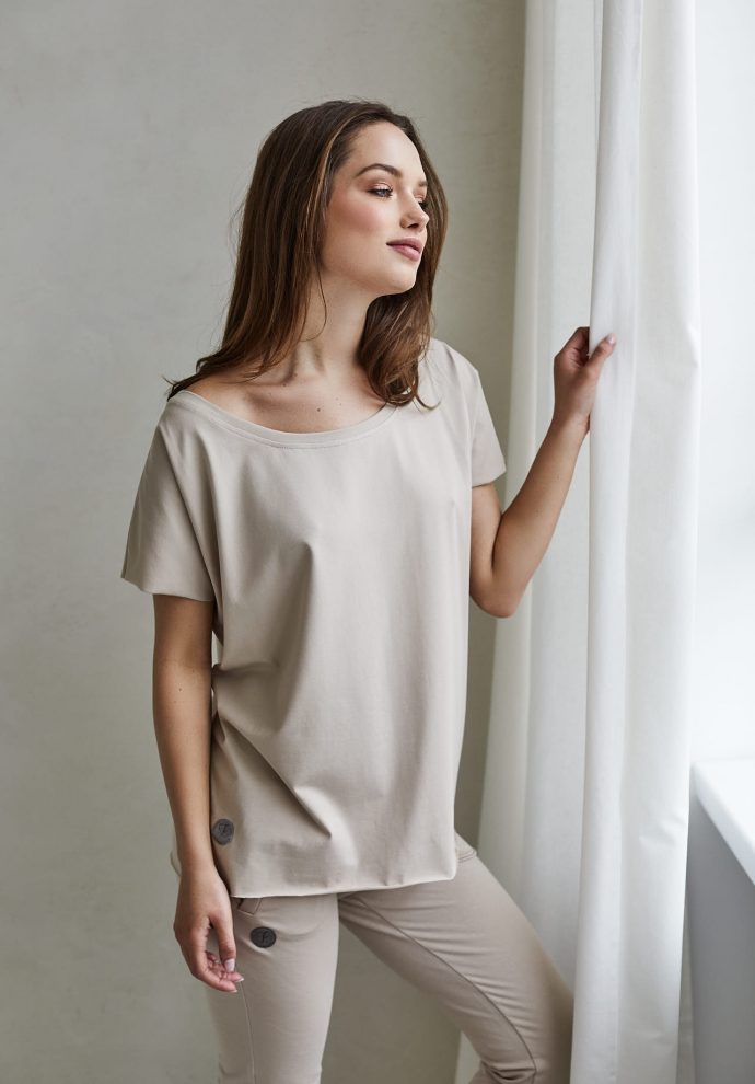 t-shirt Alice piaskowy- zdjęcie 2