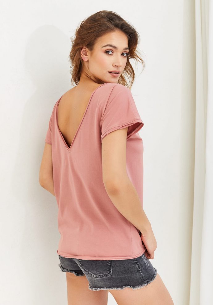 T-shirt różowy z dekoltem na plecach Molly