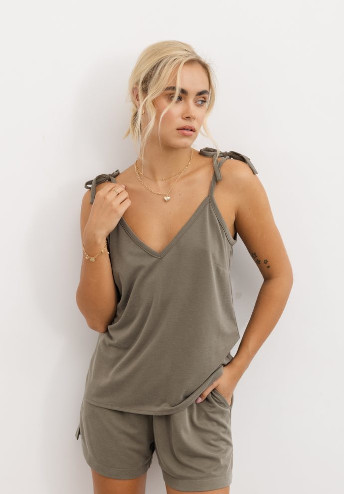 top kelly khaki