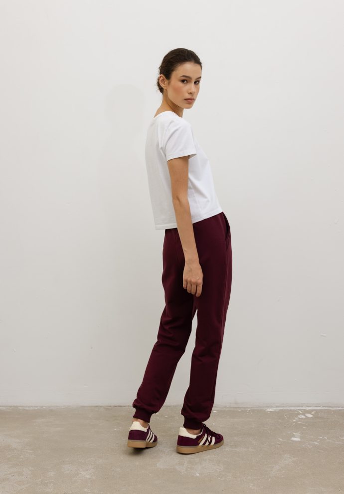 spodnie joggers wino