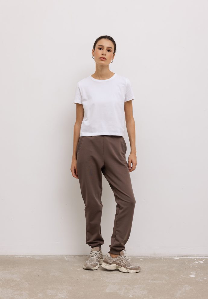 spodnie joggers kakao