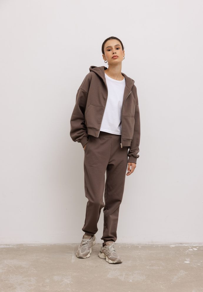 spodnie joggers kakao
