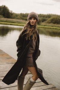 WEŁNIANY PŁASZCZ HARPER BRĄZOWY