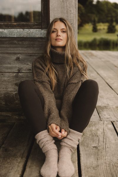 WEŁNIANY GOLF ADELE  BRĄZOWY