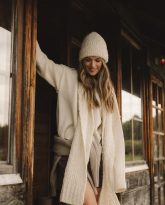 WEŁNIANA CZAPKA MELANIA ECRU