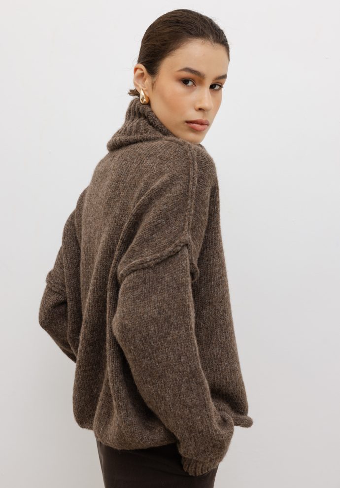 wełniany golf adele brązowy