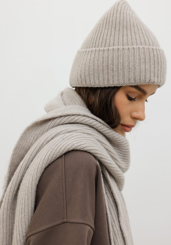 wełniana czapka ines beżowa