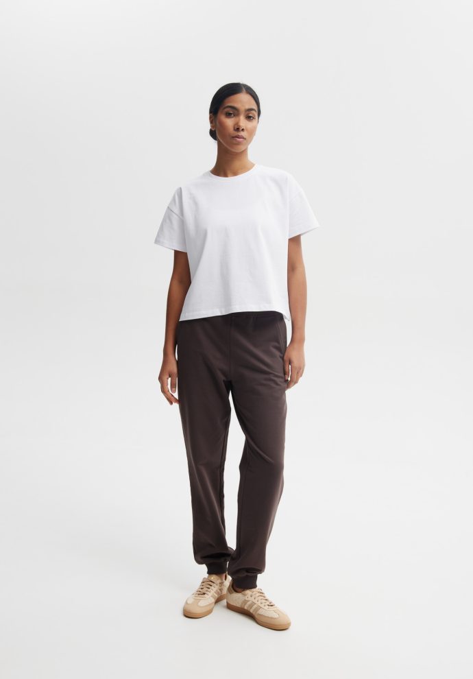 spodnie joggers czekoladowe