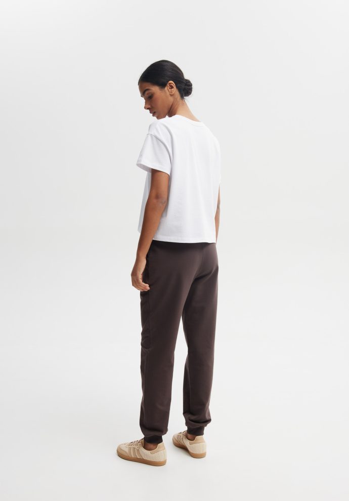 spodnie joggers czekoladowe