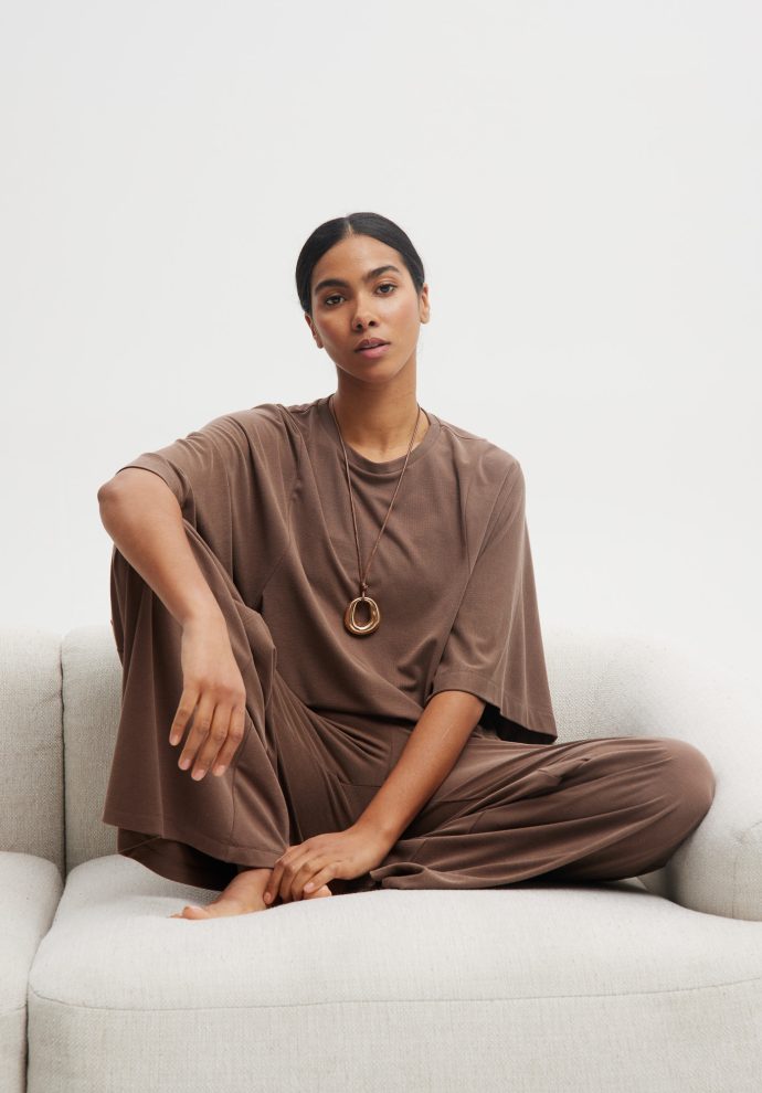 T-SHIRT LUNA BRĄZOWA