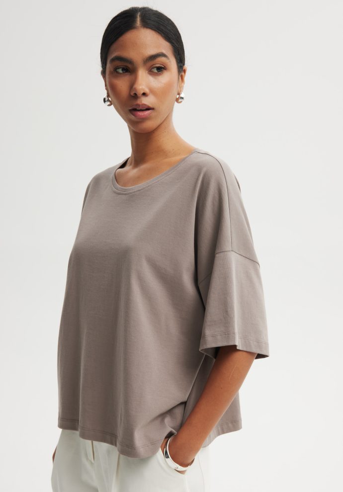 t-shirt claudia kakao