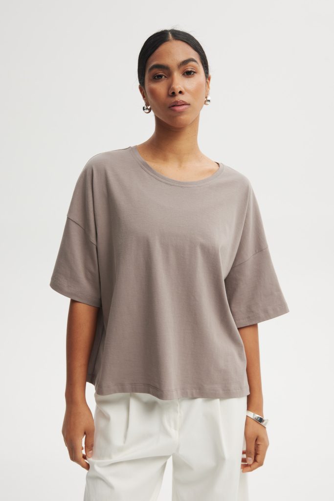 t-shirt claudia kakao