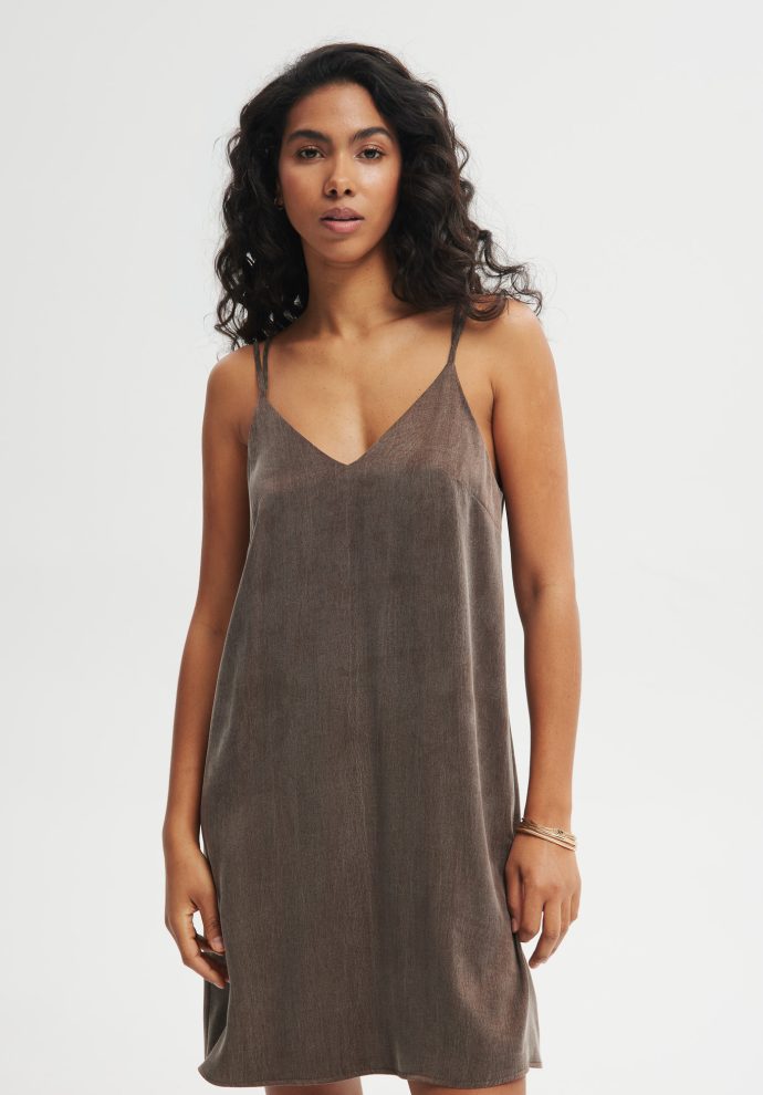 SUKIENKA LEXI CZEKOLADOWA