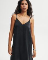 SUKIENKA LEXI CZARNA