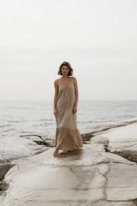 SUKIENKA CAROL BEŻOWA