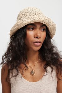 KAPELUSZ BACKET PIASKOWY