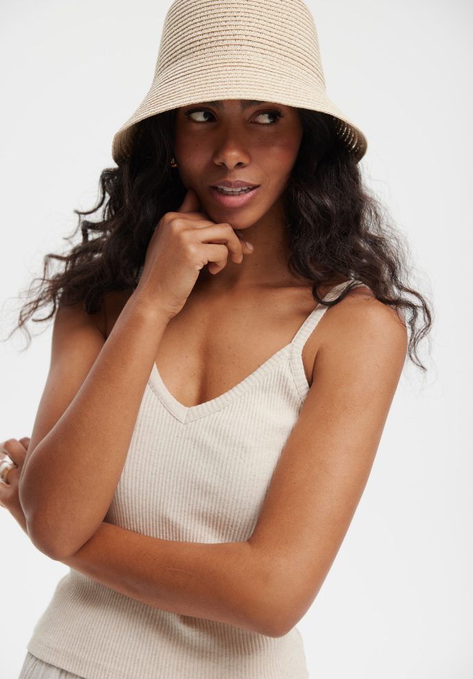 kapelusz backet retro beżowy