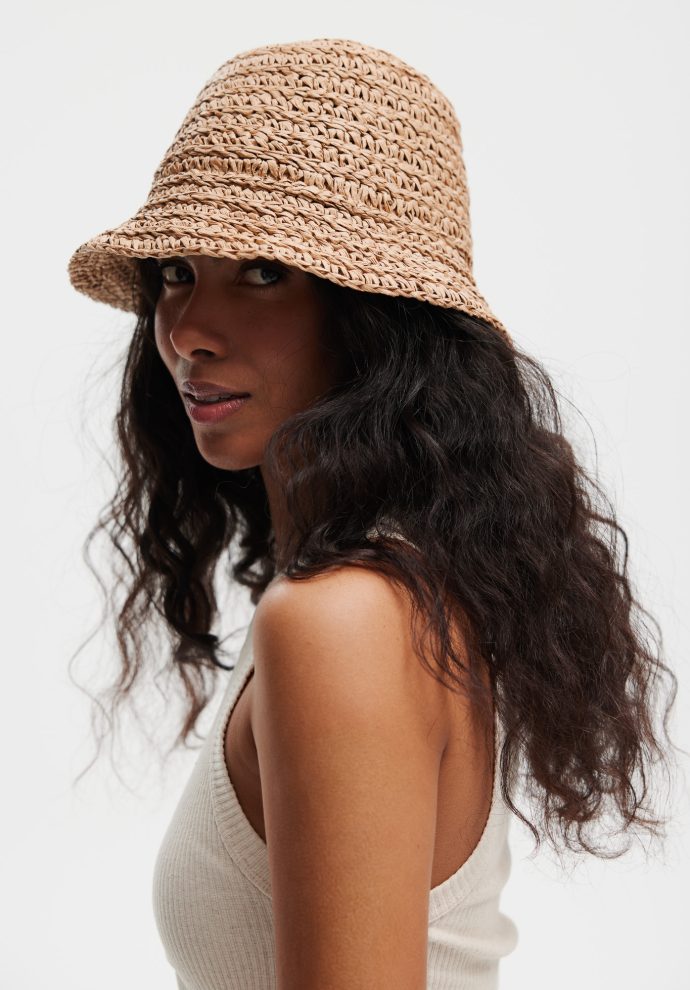 kapelusz backet karmelowy