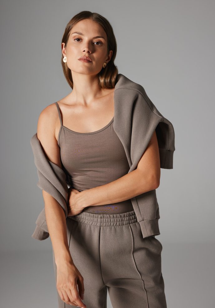 top sia taupe