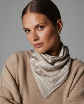 apaszka thea beżowa