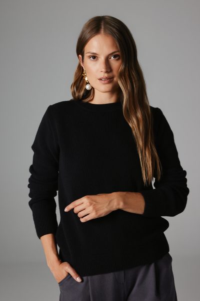 WEŁNIANY SWETER LAURA CZARNY