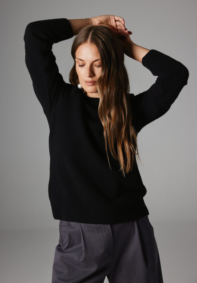 wełniany sweter laura czarny