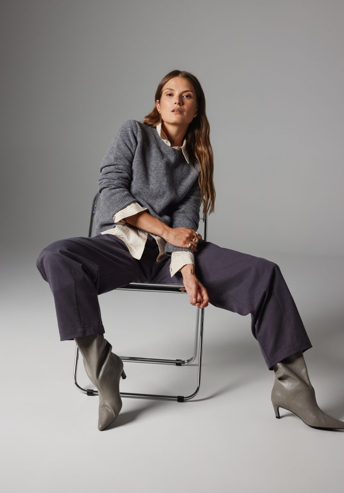 wełniany sweter laura szary