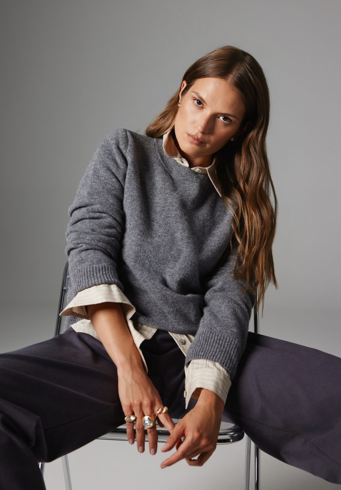 wełniany sweter laura szary