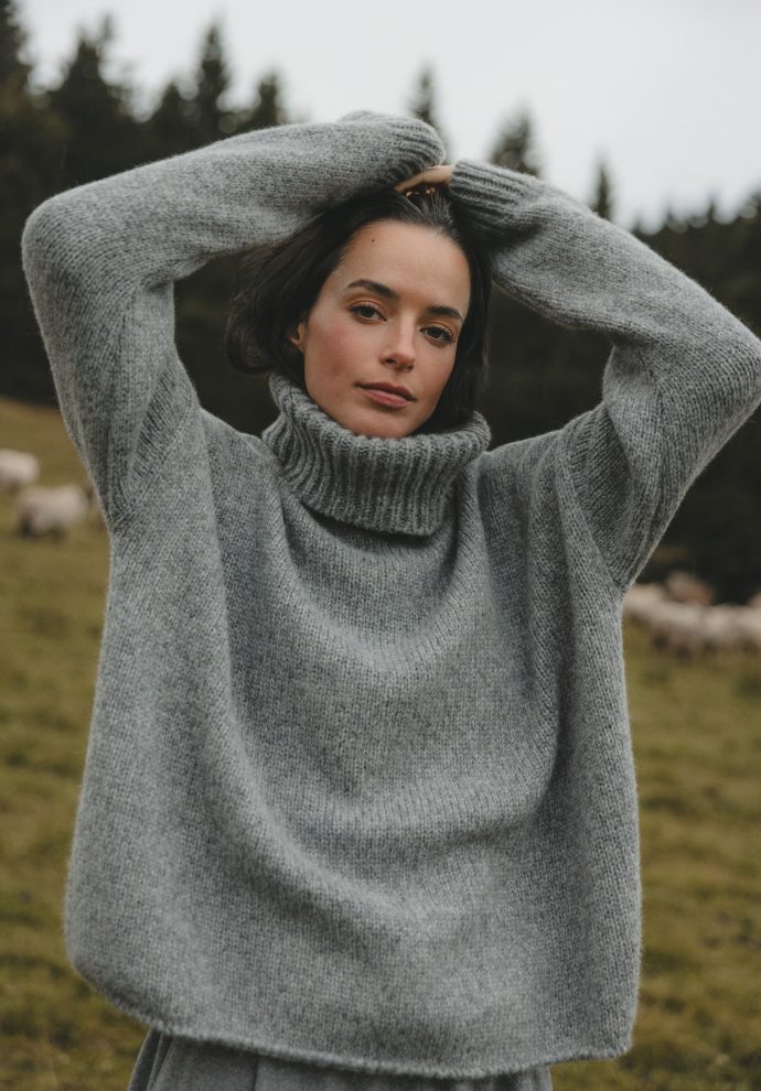 WEŁNIANY GOLF ADELE SZARY