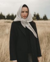 wełniana chusta ines beżowa
