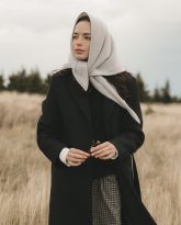 wełniana chusta ines beżowa